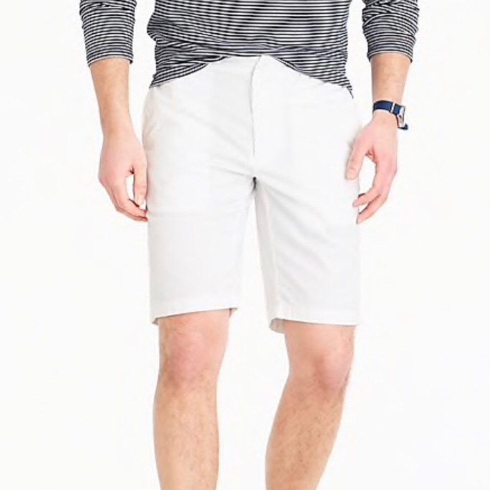 10.5” Stretch Chino Shorts
